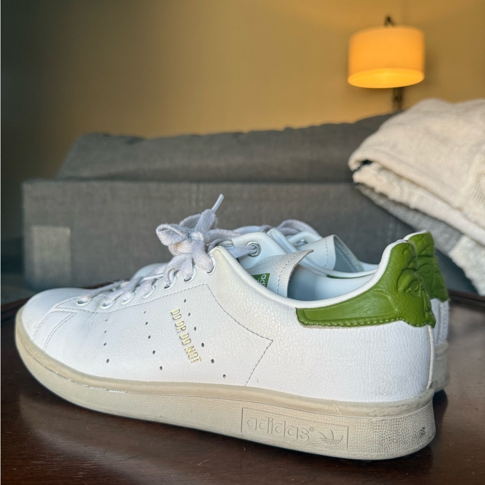 Adidas Originals Stan Smith X Star Wars Yoda White Green Mens Shoes FY5463 sz 8 - Picture 3 of 6